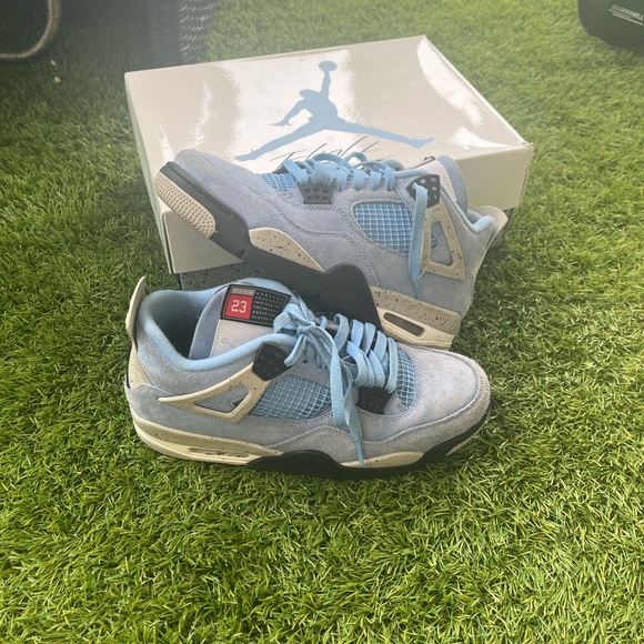 im selling jordan 4 unc - Picture 2 of 8